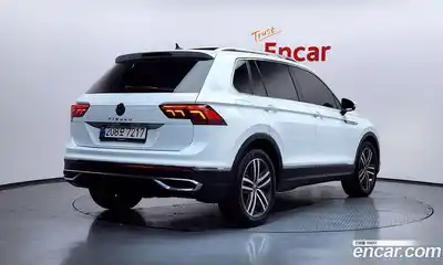 Volkswagen Tiguan 2022 2.0 гидро в Москве № 1151204, миниатюра 2
