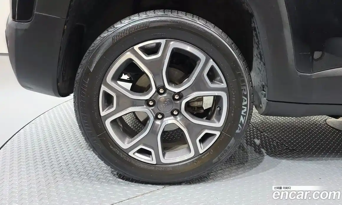 Jeep Renegade 2018 2.0 гидро в Москве № 1151566, фото 5