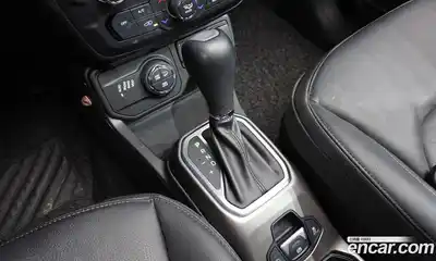 Jeep Renegade 2018 2.0 гидро в Москве № 1151566, миниатюра 9