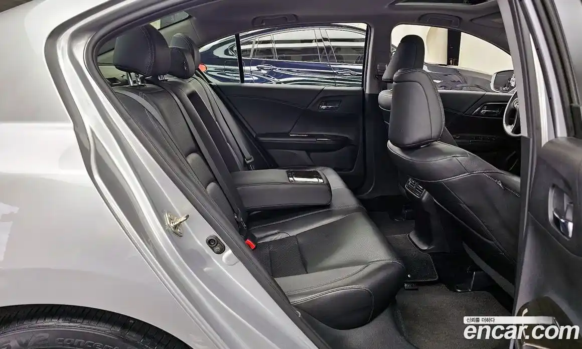 Honda Accord 2015 2.4 гидро в Москве № 1151900, фото 12