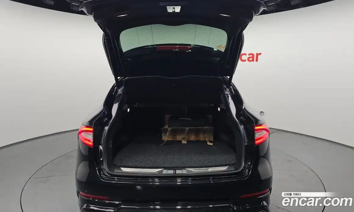 Maserati Levante 2018 3.0 гидро в Москве № 1152428, фото 20