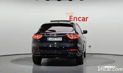 Maserati Levante 2018 3.0 гидро в Москве № 1152428, миниатюра 4