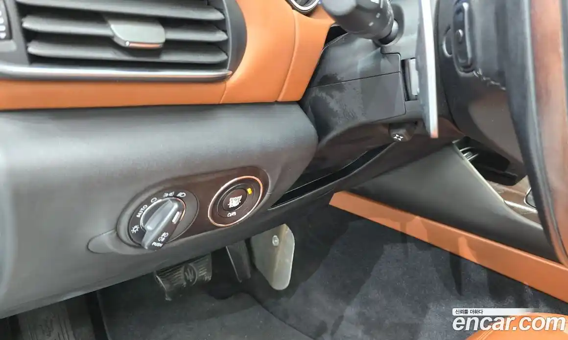 Maserati Levante 2017 3.0 гидро в Москве № 1152434, фото 15