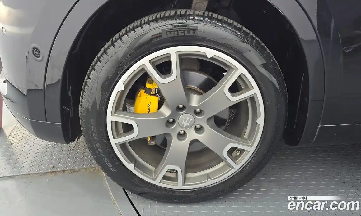 Maserati Levante 2017 3.0 гидро в Москве № 1152434, фото 5