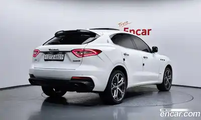 Maserati Levante 2019 3.0 гидро в Москве № 1152459, миниатюра 2
