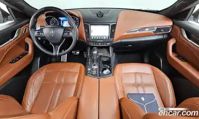 Maserati Levante 2019 3.0 гидро в Москве № 1152459, миниатюра 7