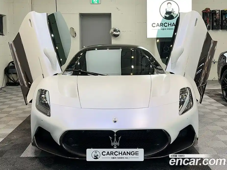 Maserati MC20 2022 3.0 гидро в Москве № 1152476, фото 3