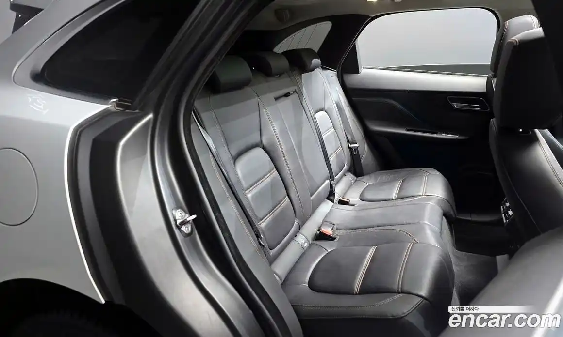 Jaguar F-Pace 2019 2.0 гидро в Москве № 1152539, фото 12