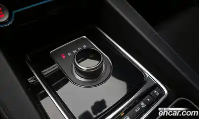 Jaguar F-Pace 2019 2.0 гидро в Москве № 1152539, миниатюра 9