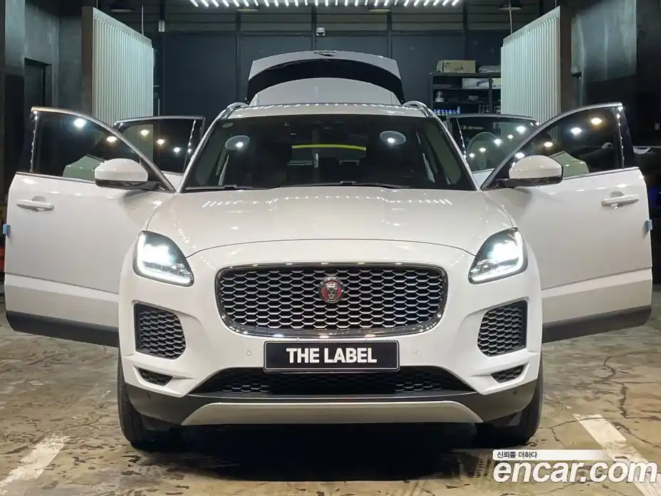 Jaguar E-Pace 2019 2.0 гидро в Москве № 1152596, фото 3