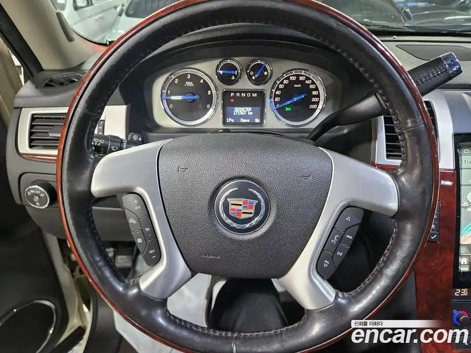Cadillac Escalade 2009 6.2 гидро в Москве № 1152917, фото 7