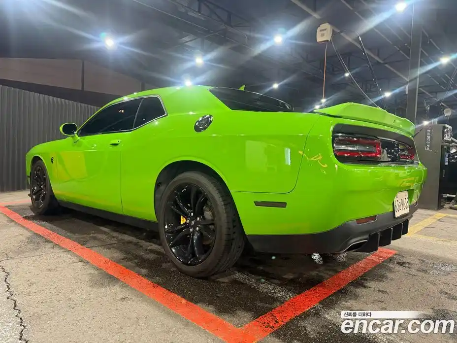 Dodge Challenger 2017 3.6 гидро в Москве № 1152955, фото 8