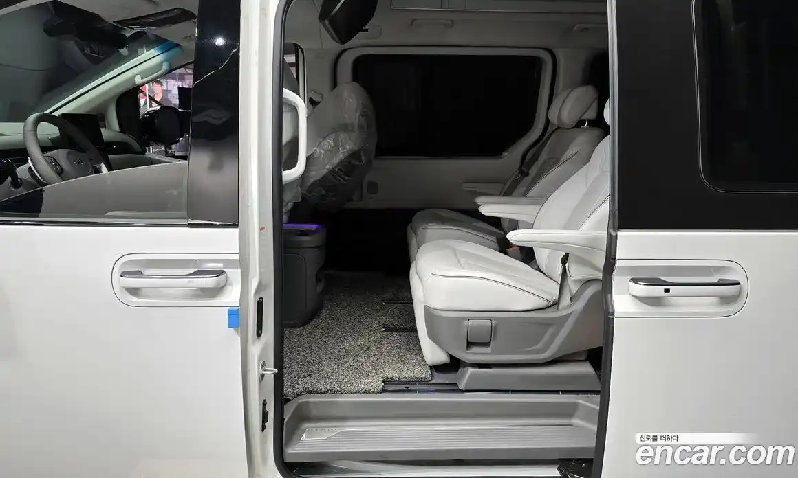 Hyundai Staria 2024 2.2 гидро в Москве № 1154575, фото 12
