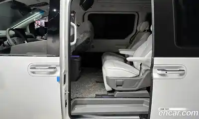 Hyundai Staria 2024 2.2 гидро в Москве № 1154575, миниатюра 12