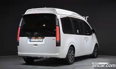 Hyundai Staria 2024 2.2 гидро в Москве № 1154575, миниатюра 2