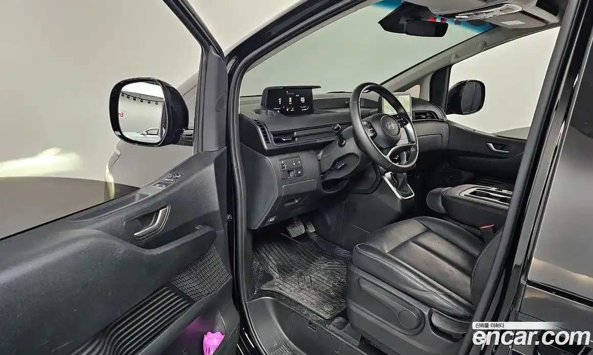 Hyundai Staria 2025 3.5 Автомат в Москве № 1154618, фото 10