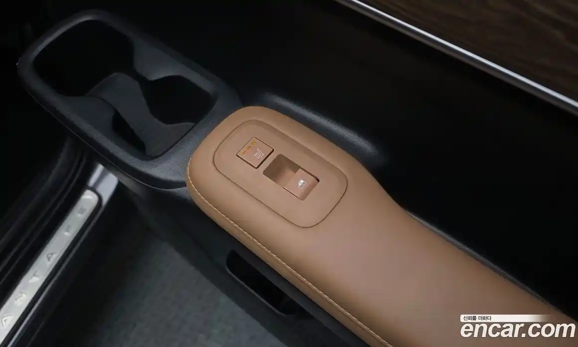 Hyundai Santa Fe 2024 1.6 Автомат в Москве № 1155190, фото 18