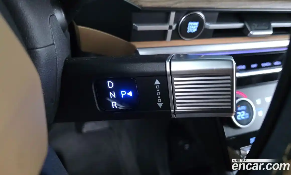 Hyundai Santa Fe 2024 1.6 Автомат в Москве № 1155190, фото 8