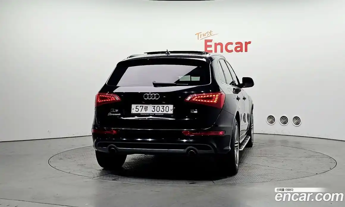 Audi Q5 2010 3.2 гидро в Москве № 141010, фото 4