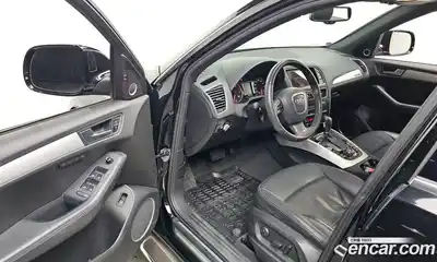 Audi Q5 2010 3.2 гидро в Москве № 141010, миниатюра 10