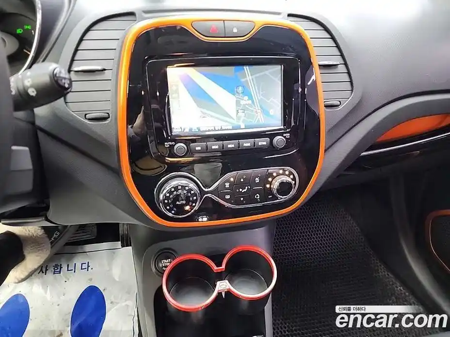 Renault QM3 2015 1.5 гидро в Москве № 152664, фото 10