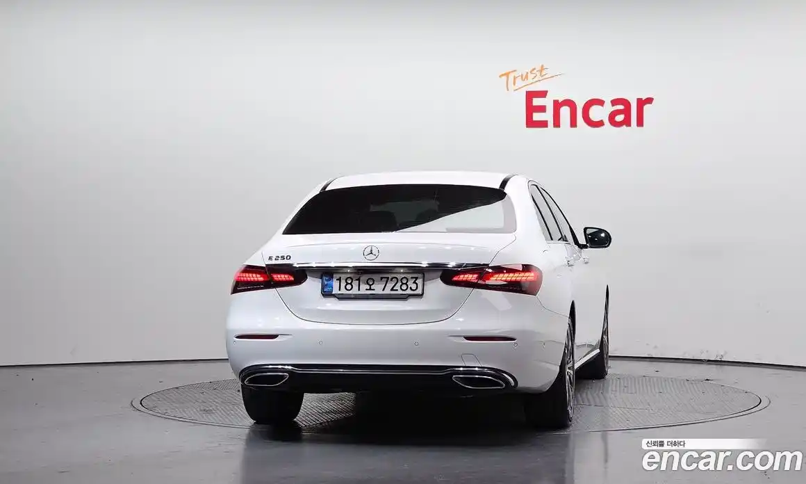 Mercedes-Benz E-Class 2020 2.0 гидро в Москве, фото 4