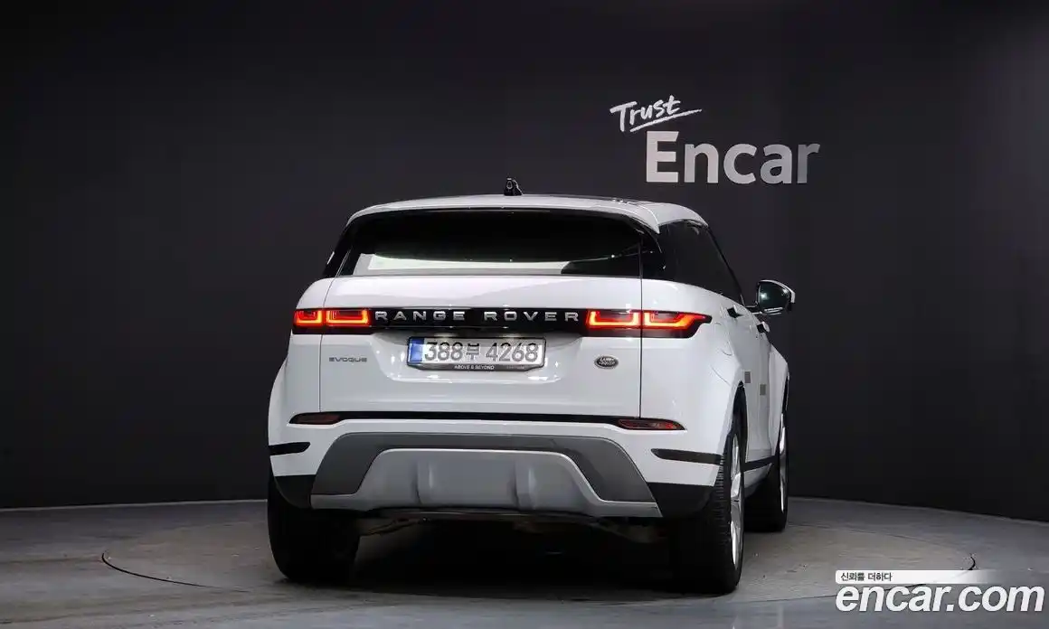 Land Rover Range-Rover Evoque 2021 2.0 гидро в Москве № 166133, фото 4
