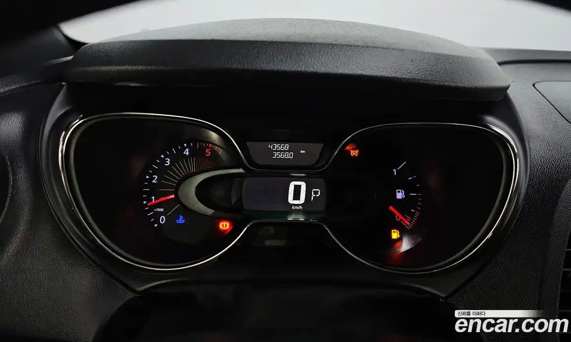Renault QM3 2016 1.5 гидро в Москве № 178142, фото 8