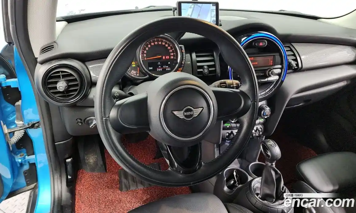 Mini Cooper 2014 1.5 гидро в Москве № 186657, фото 13