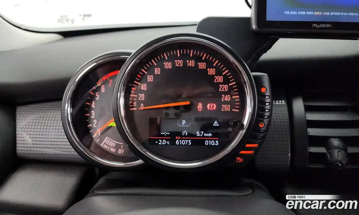 Mini Cooper 2014 1.5 гидро в Москве № 186657, фото 8