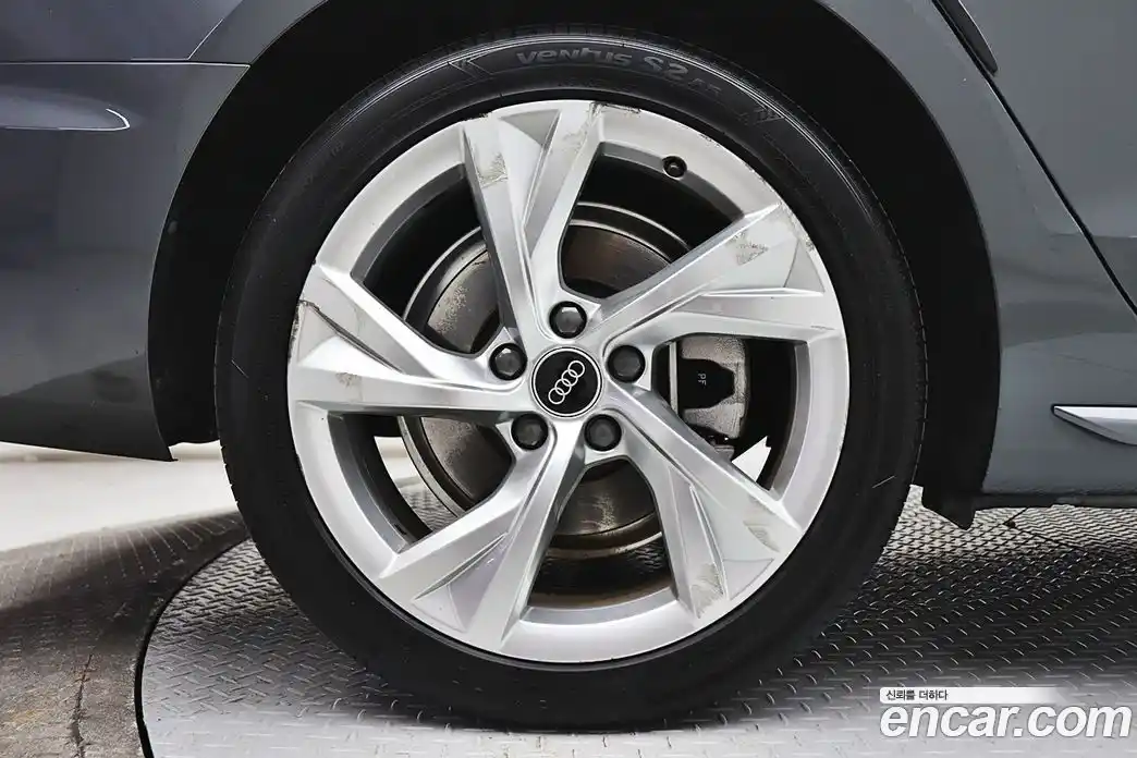 Audi A4 2021 2.0 гидро в Москве № 190650, фото 8