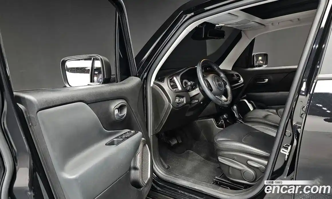 Jeep Renegade 2021 2.4 гидро в Москве № 215423, фото 11