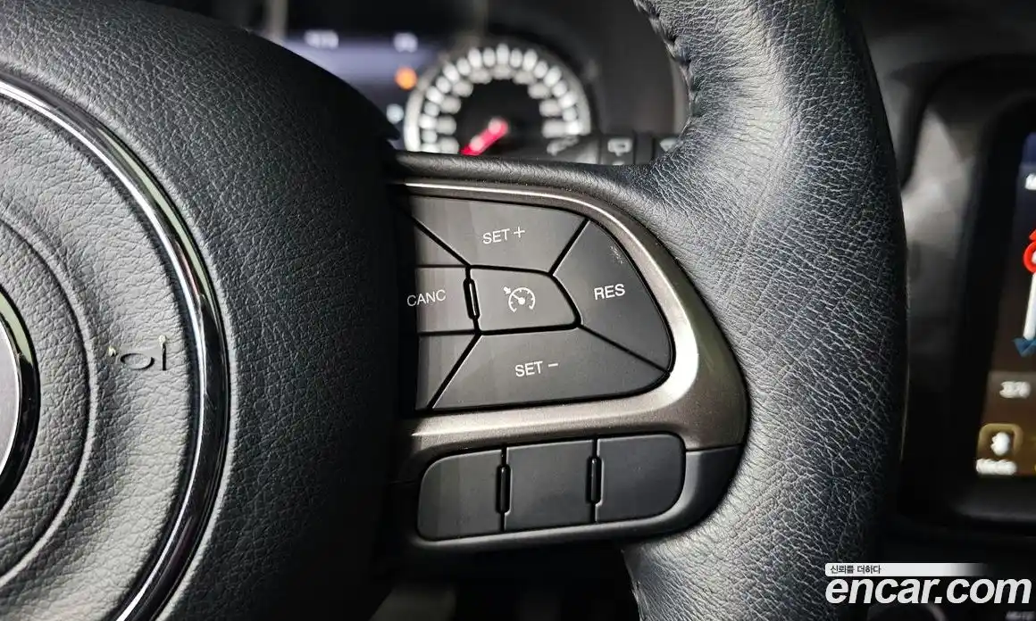 Jeep Renegade 2021 2.4 гидро в Москве № 215423, фото 19