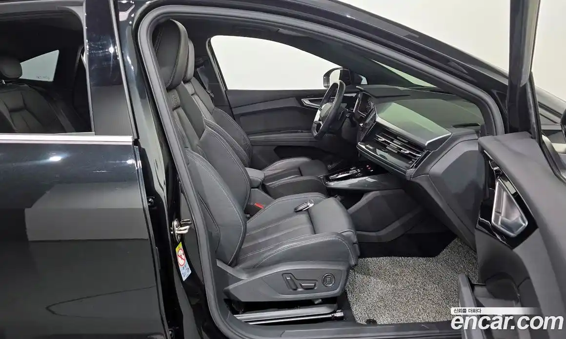 Audi Q4 e-tron 2022 0.2 гидро в Москве № 229988, фото 11