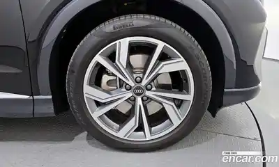 Audi Q4 e-tron 2022 0.2 гидро в Москве № 229988, миниатюра 5