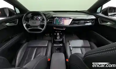 Audi Q4 e-tron 2022 0.2 гидро в Москве № 229988, миниатюра 7