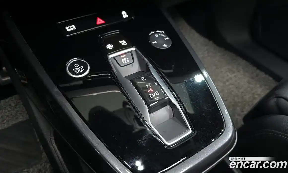 Audi Q4 e-tron 2022 0.2 гидро в Москве № 229988, фото 9