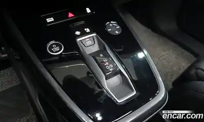 Audi Q4 e-tron 2022 0.2 гидро в Москве № 229988, миниатюра 9