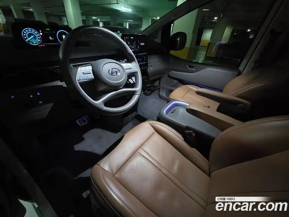 Hyundai Staria 2024 2.2 гидро в Москве № 2733, фото 4