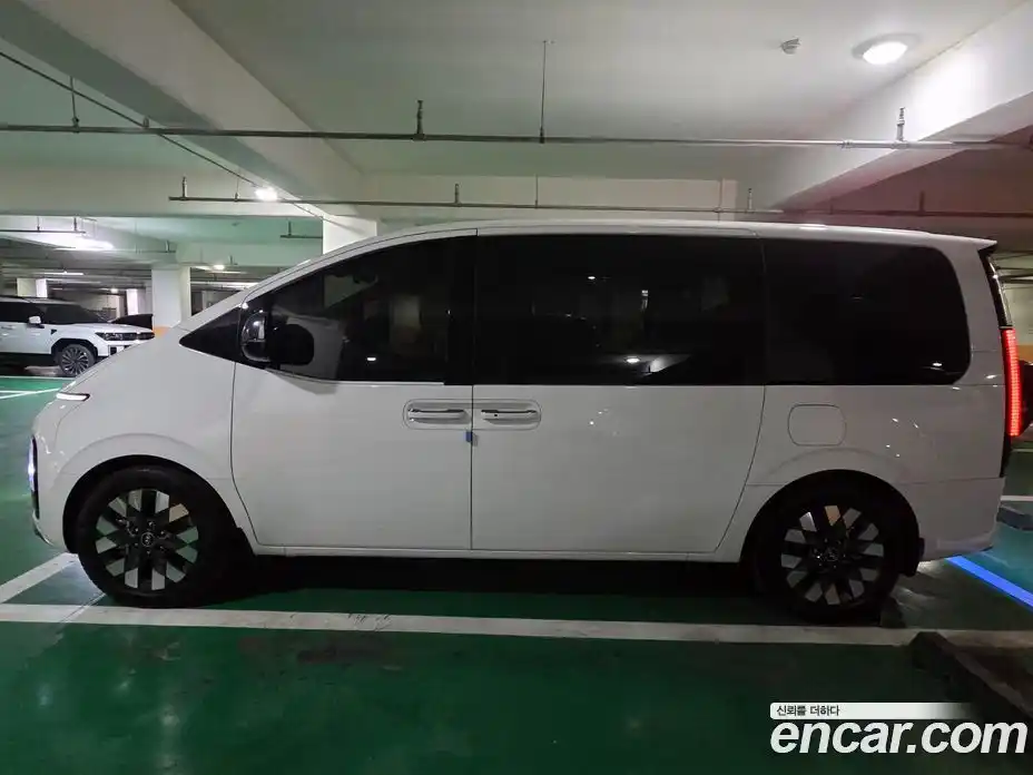 Hyundai Staria 2024 2.2 гидро в Москве № 2733, фото 7