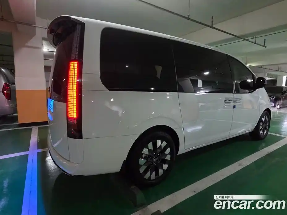Hyundai Staria 2024 2.2 гидро в Москве № 2733, фото 8