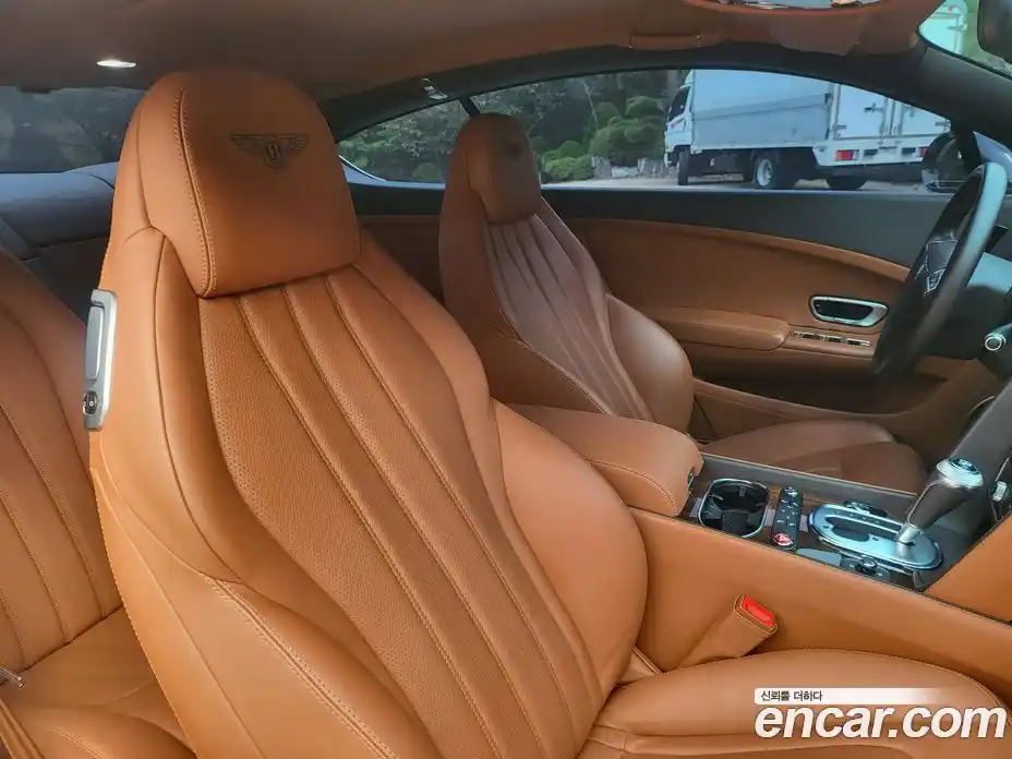 Bentley Continental 2015 4.0 в Москве № 366453, фото 14