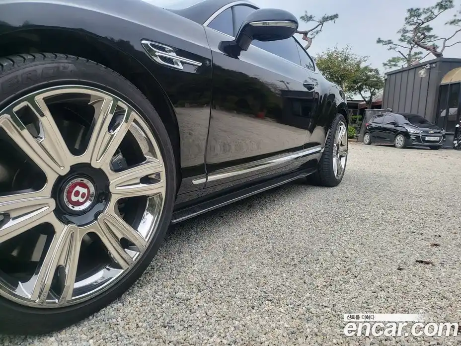 Bentley Continental 2015 4.0 в Москве № 366453, фото 10