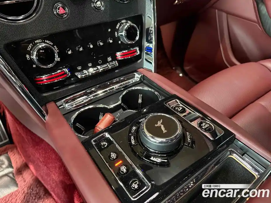 Rolls-Royce Cullinan 2021 6.7 гидро в Москве № 864344, фото 13
