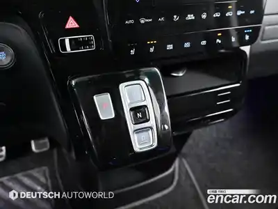 Hyundai Staria 2022 2.2 Автомат в Москве № 93971, миниатюра 9