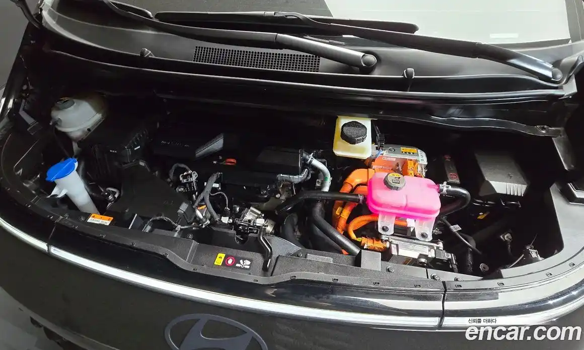 Hyundai Staria 2024 1.6 Автомат в Москве № 1128153, фото 6