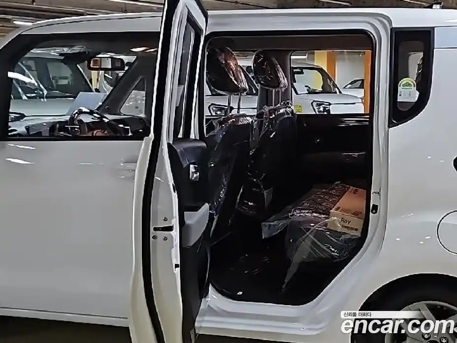 Kia Ray 2026 1.0 Автомат в Москве № 1128305, фото 4