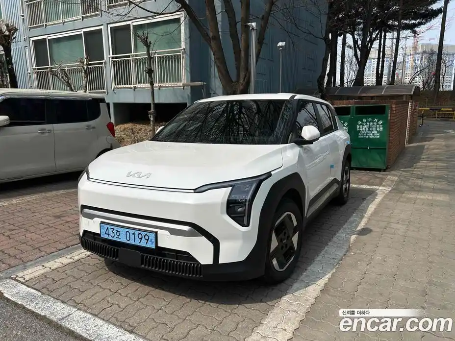 Kia EV3 2026 1.0 Автомат в Москве № 1128345, фото 1