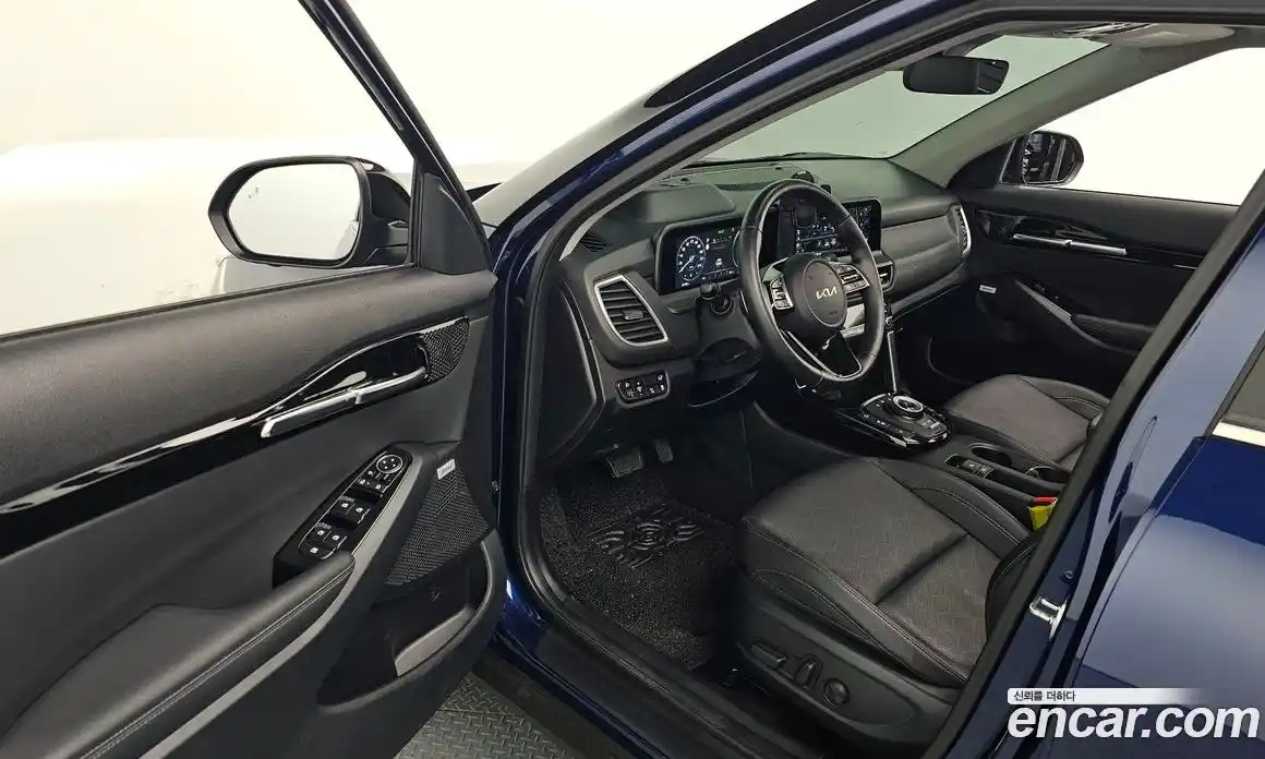 Kia Seltos 2024 1.6 Автомат в Москве № 1128474, фото 11