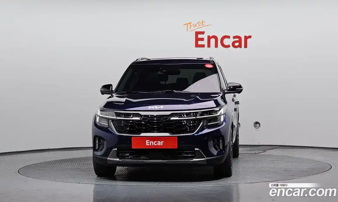 Kia Seltos 2024 1.6 Автомат в Москве № 1128474, фото 3